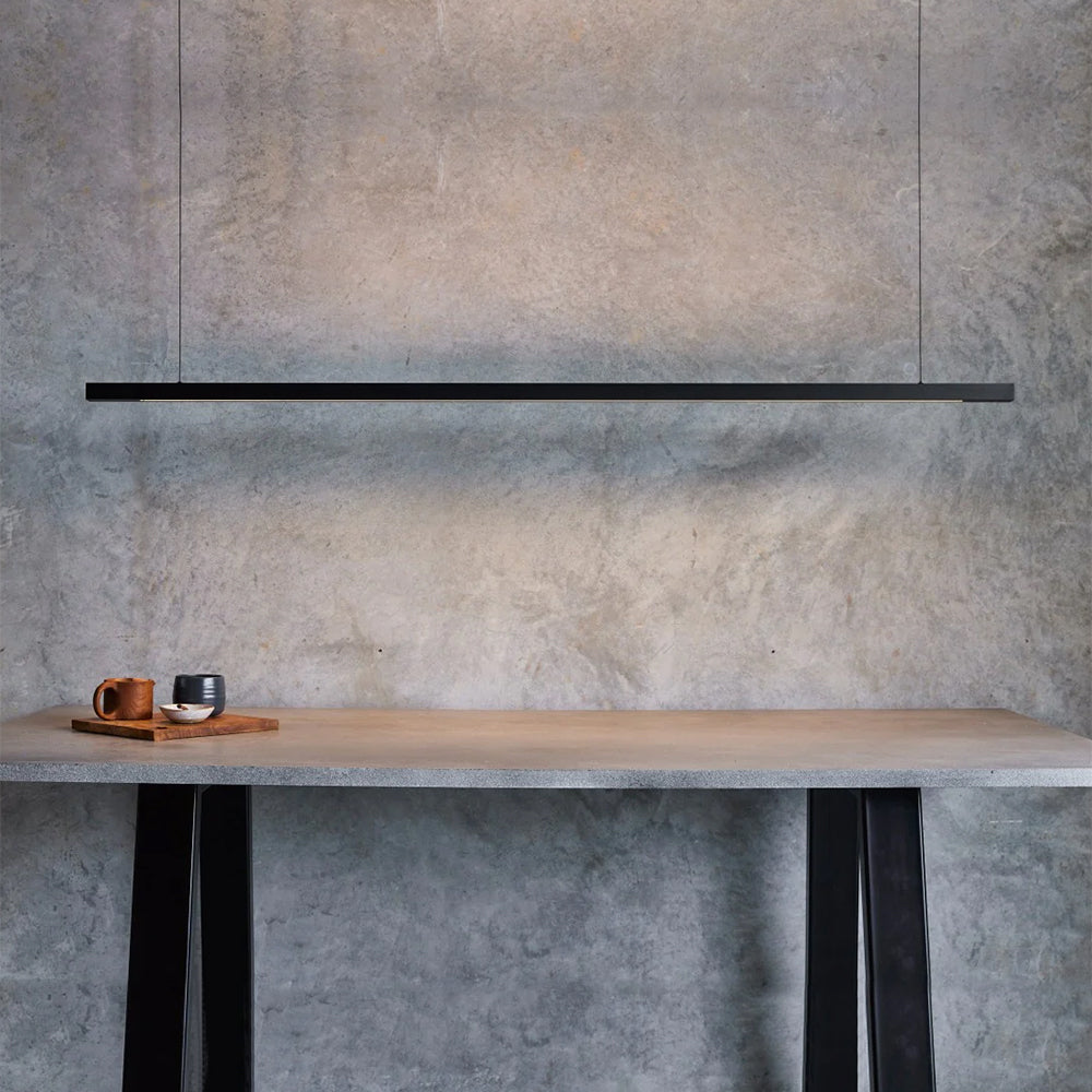 Capsühl Linear | LED Pendant | Black